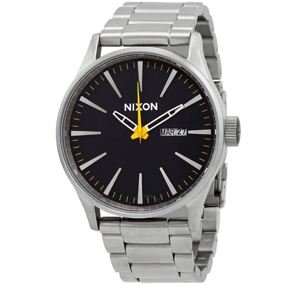 Nixon sentry SS watch. Silver Stainless steel. 42mm watch!